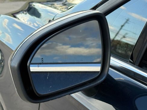 Used 2020 Ford Fusion SE image 12