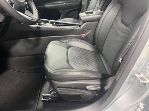 New 2026 Jeep Compass Latitude AWD/4WD image 7