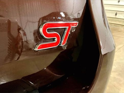 Used 2020 Ford Explorer ST w/ ST Street Pack image 26