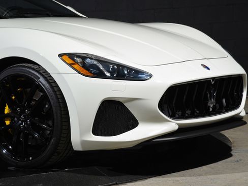 Used 2018 Maserati GranTurismo Sport image 15