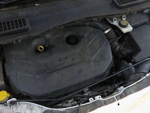 Used 2017 Ford Escape Titanium AWD/4WD image 39