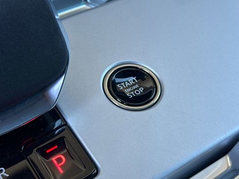 New 2026 Land Rover Range Rover Long Wheelbase Autobiography image 28