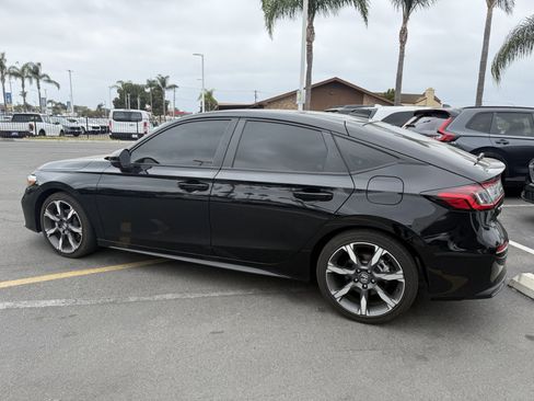 Used 2025 Honda Civic Sport Touring image 4
