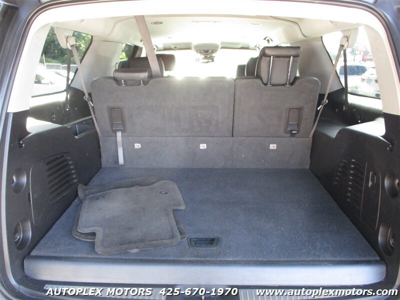 Used 2016 Chevrolet Suburban LT AWD/4WD image 14