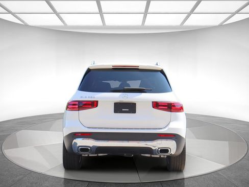 Used 2024 Mercedes-Benz GLB 250 image 7