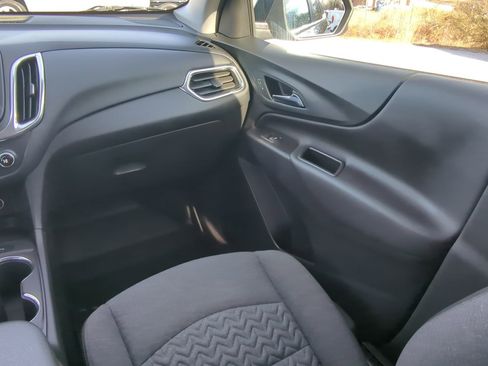 Used 2023 Chevrolet Equinox LT image 15