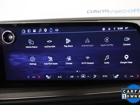 Used 2025 Chevrolet Suburban LT AWD/4WD image 24