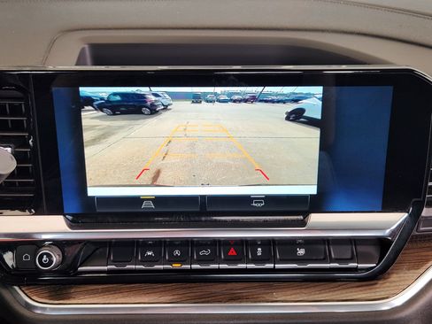 Certified 2025 Chevrolet Silverado 1500 LT RWD image 18