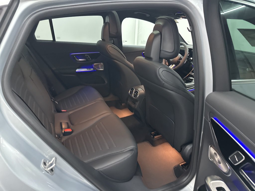 Used 2026 Mercedes-Benz GLC 300 4MATIC image 23