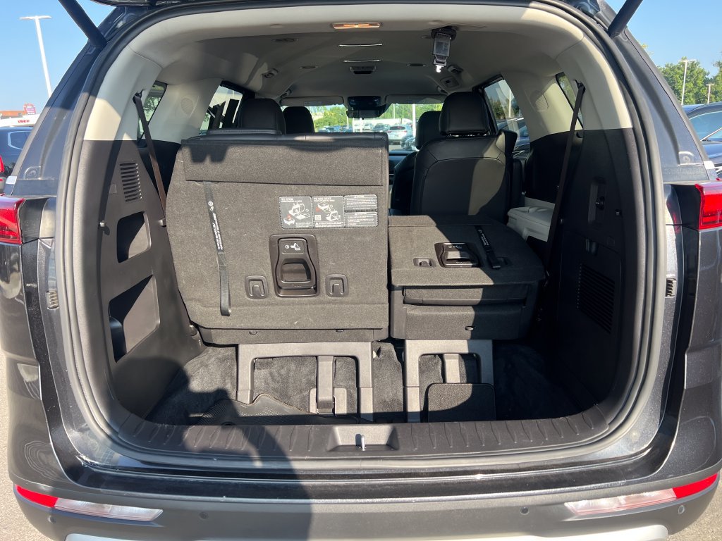 Certified 2024 Kia Carnival EX FWD image 25