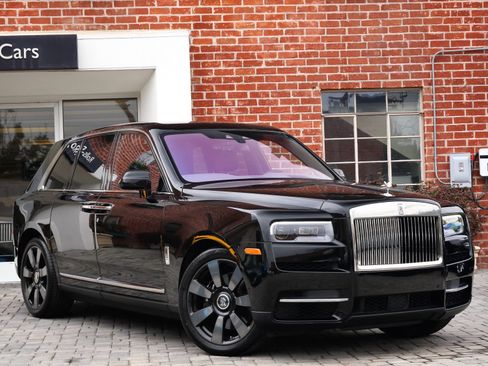 Certified 2023 Rolls-Royce Cullinan AWD/4WD image 20