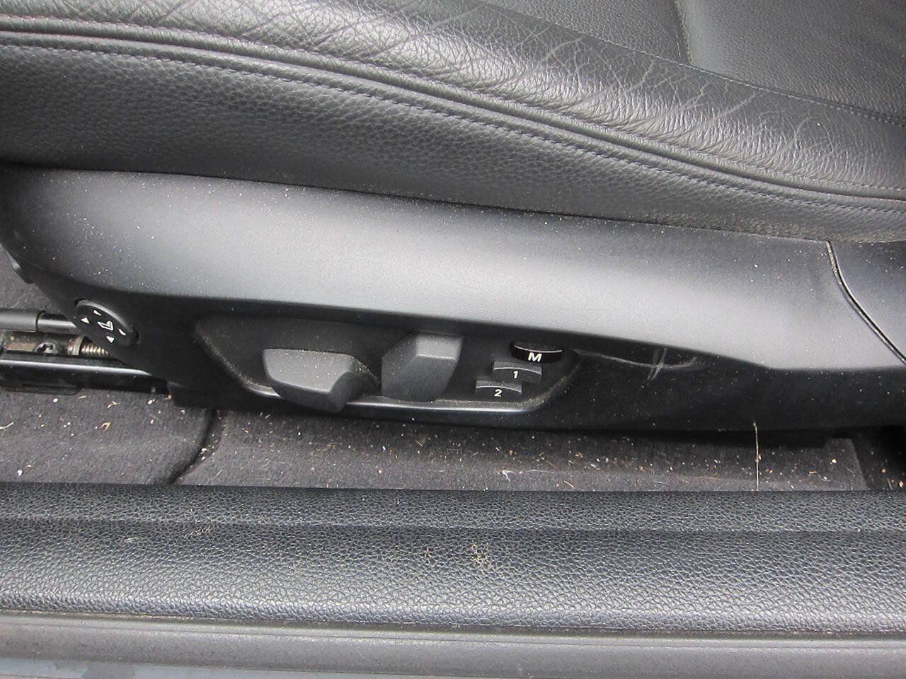 Used 2009 BMW 128i Convertible RWD image 10