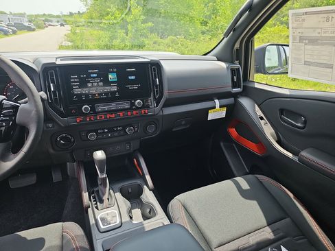 New 2026 Nissan Frontier PRO-4X w/ Tow Package AWD/4WD image 19