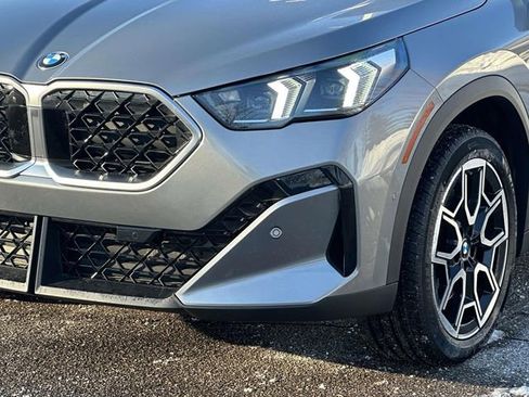 Certified 2025 BMW X2 xDrive28i image 11