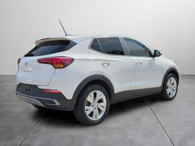 Used 2024 Buick Encore GX Preferred w/ Advanced Technology Package FWD image 4