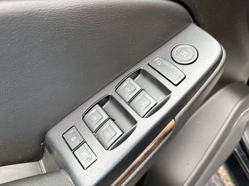 Used 2019 Chevrolet Tahoe LS AWD/4WD image 13