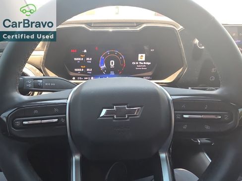 Used 2025 Chevrolet Colorado ZR2 w/ Technology Package AWD/4WD image 16