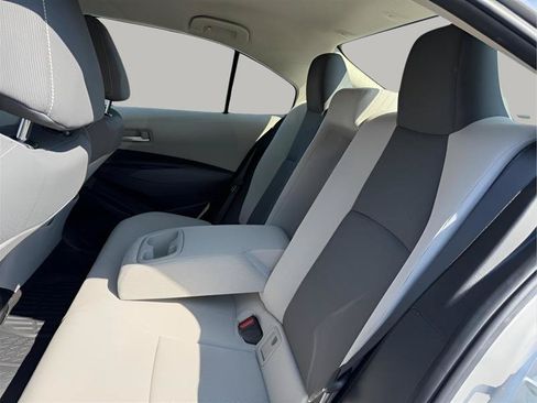 Used 2021 Toyota Corolla LE FWD image 24