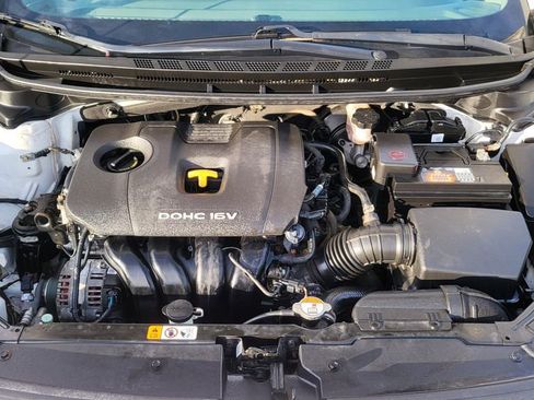 Used 2017 Kia Forte LX w/ LX Popular Package image 34