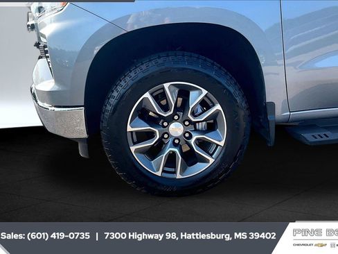 Used 2024 Chevrolet Silverado 1500 LT AWD/4WD image 8