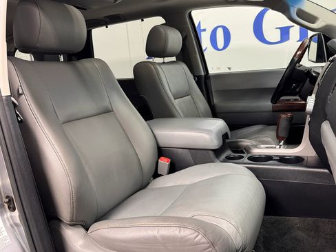 Used 2012 Toyota Sequoia Platinum image 13