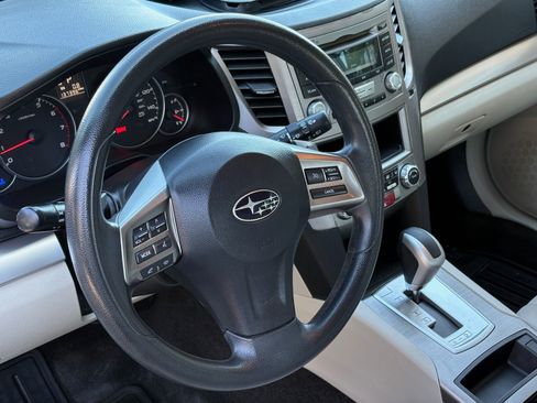 Used 2014 Subaru Outback 2.5i image 13