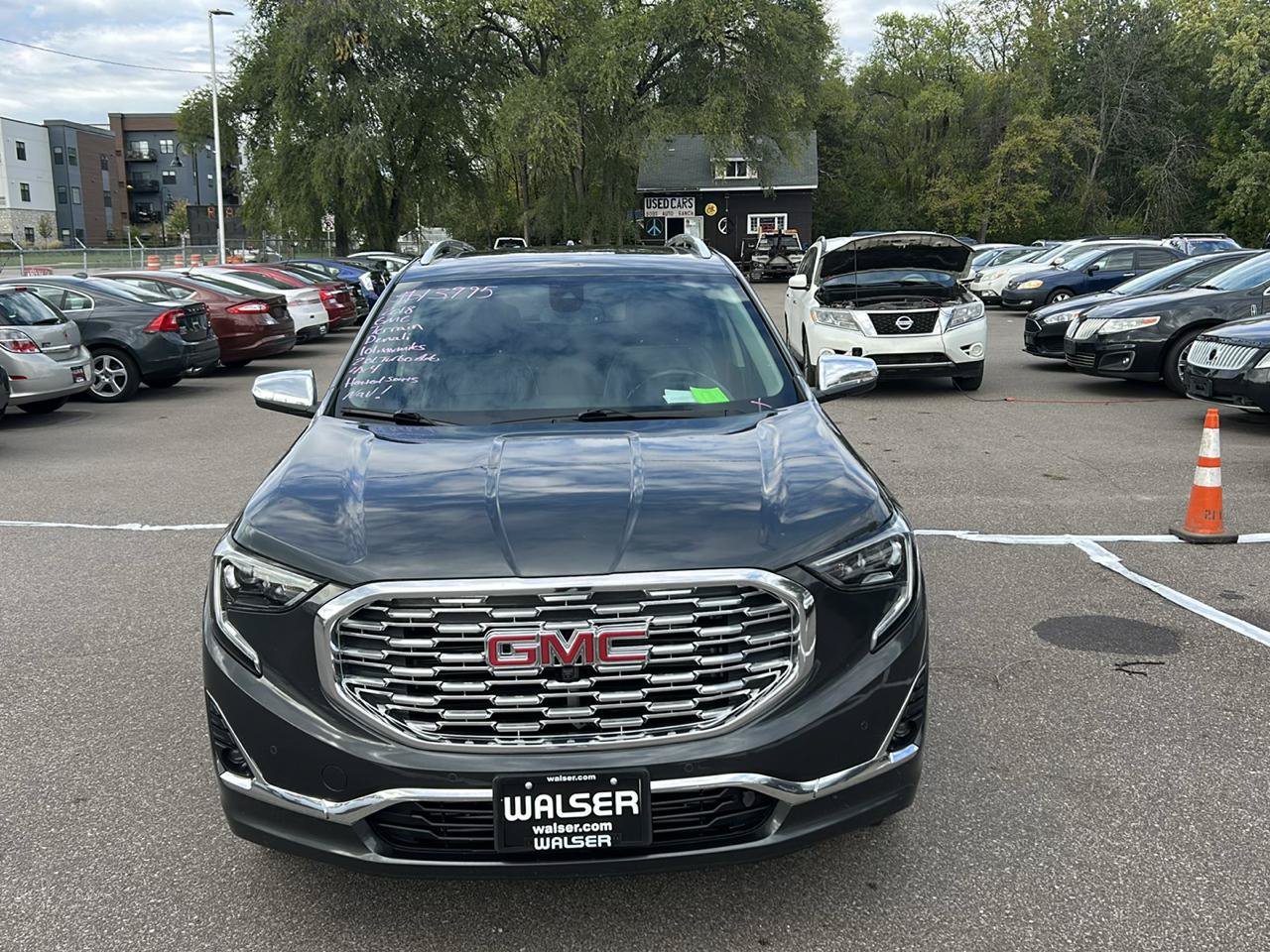 Used 2018 GMC Terrain Denali w/ GMC Pro Grade Package AWD/4WD image 2