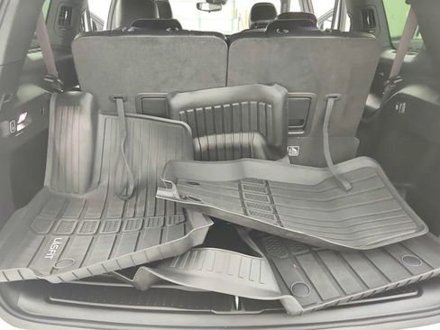 Used 2021 Jeep Grand Cherokee L Laredo image 19