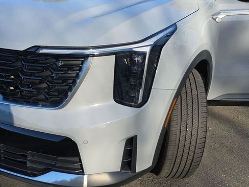 Used 2024 Kia Sorento S w/ Panoramic Sunroof Package image 46