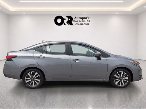 Used 2025 Nissan Versa SV FWD image 6