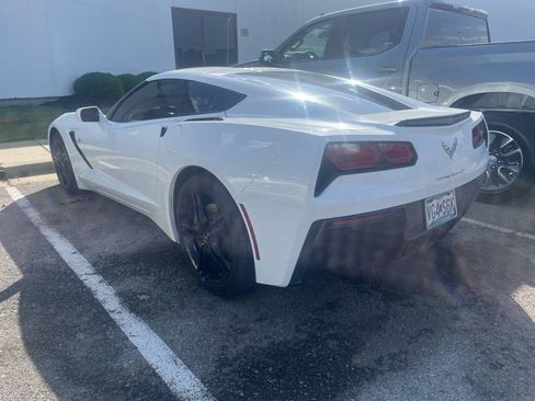 Used 2017 Chevrolet Corvette Stingray Coupe w/ 1LT RWD image 4