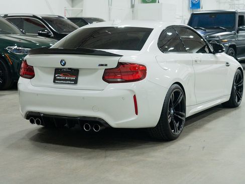 Used 2018 BMW M2 image 8