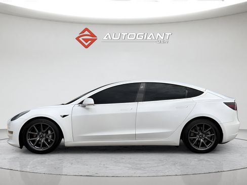 Used 2020 Tesla Model 3 Standard Range Plus RWD image 10