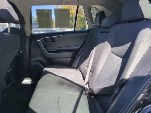 Used 2020 Toyota RAV4 LE image 13
