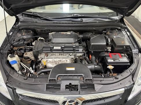 Used 2010 Hyundai Elantra SE FWD image 24