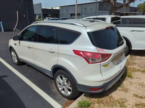Used 2015 Ford Escape Titanium w/ Equipment Group 301A FWD image 3