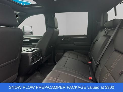 Used 2024 Chevrolet Silverado 2500 High Country w/ Technology Package AWD/4WD image 15
