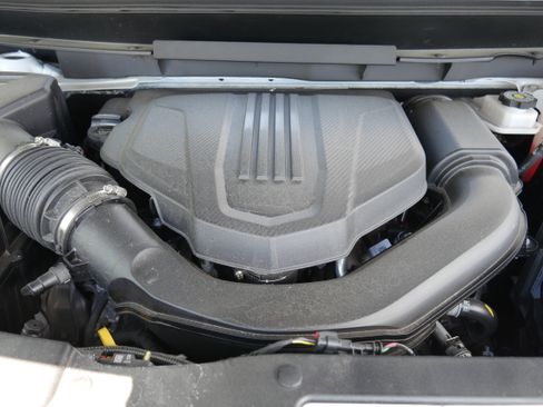 Certified 2026 Chevrolet Traverse RS AWD/4WD image 13