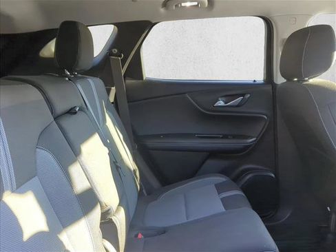 Used 2023 Chevrolet Blazer LT image 19