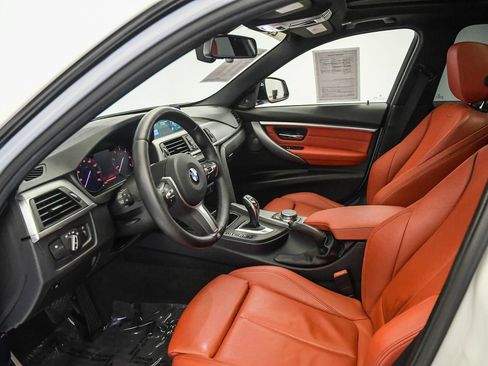 Certified 2018 BMW 328d xDrive Wagon AWD/4WD image 24