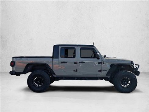 Used 2022 Jeep Gladiator Sport image 4