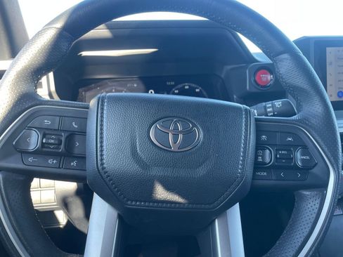 Used 2025 Toyota 4Runner TRD Off-Road image 28