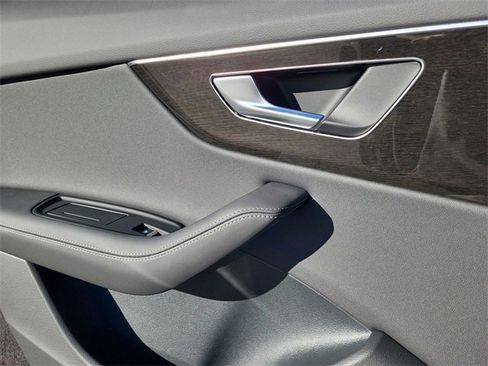 New 2025 Audi Q8 Premium Plus image 15