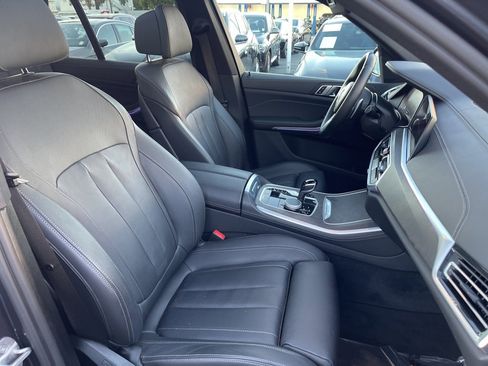 Used 2022 BMW X5 sDrive40i w/ M Sport Package image 25