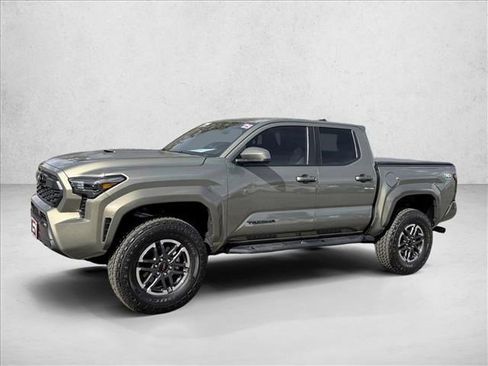 Used 2025 Toyota Tacoma TRD Sport image 1