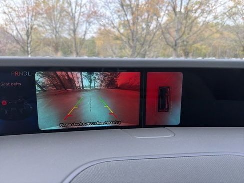 Used 2025 Lincoln Nautilus Reserve w/ Jet Appearance Package image 16