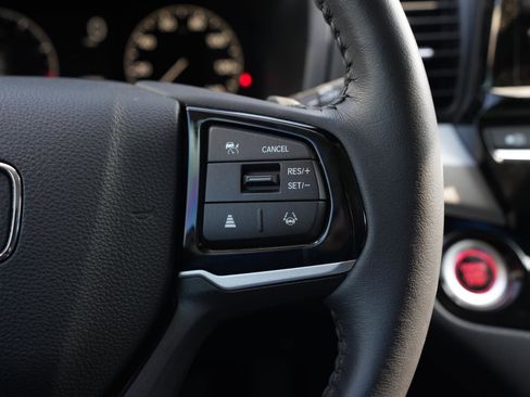 Used 2025 Honda Odyssey Touring image 24