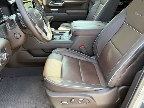 Used 2025 GMC Sierra 1500 Denali AWD/4WD image 21