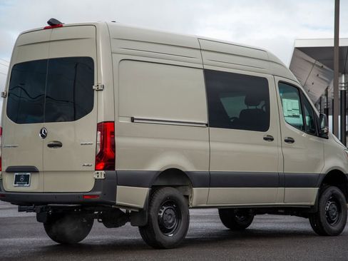 New 2026 Mercedes-Benz Sprinter 2500 image 9