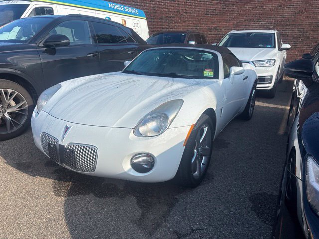 Used 2006 Pontiac Solstice Convertible w/ Premium Package RWD image 1